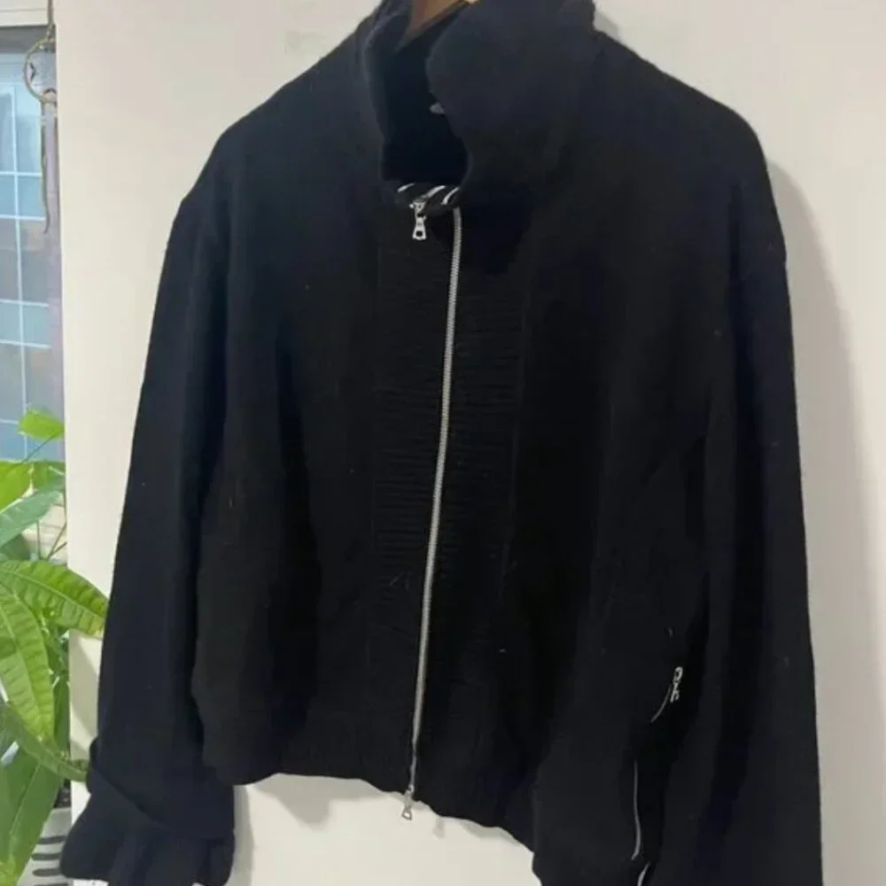 Valentino Black Knit Oversized Zip Sweater - Picture 2 of 9